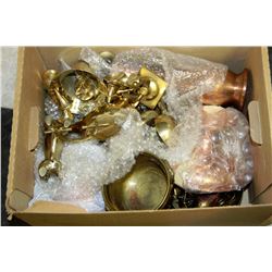 ESTATE BOX OF BRASS ORNAMENTS