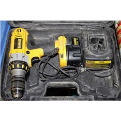 DEWALT 14.4V XRP CORDLESS DRILL WITH 1 BATTERY &