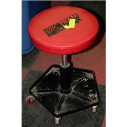 TEAM MECHANIX ROLLING BRAKE CHAIR