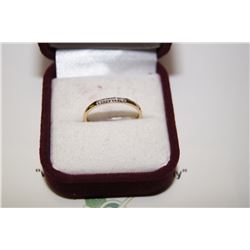 10KT YELLOW GOlD DIAMOND (5 DIAMONDS) RING SIZE 7, WEIGHT 1GMS