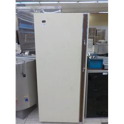 WOODS UPRIGHT FRIDGE