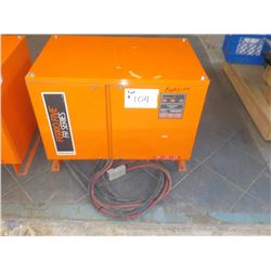 C&D FERO FIVE FR SERIES ELECTRIC COMMERCIAL BATTERY CHARGER 36V