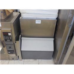 ICE MAKING MACHINE