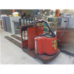 RAYMOND LONG REACH RIDE ON ELECTRIC PALLET JACK, NO BATTERY