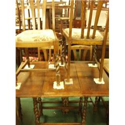 Oak 1930s draw leaf table on barley twist legs and four matching chairs…