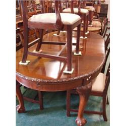 Victorian mahogany oval dining table on carved cabriole legs and ball and claw feet, c1880 96x47"…