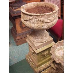 Garden urn on rectangular plinth…