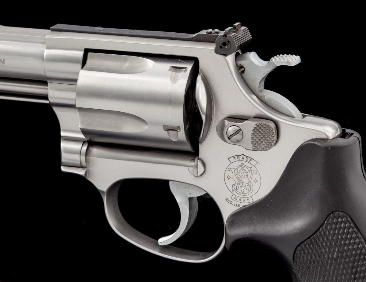S&W Model 60-4 Double Action Revolver