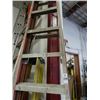 Image 2 : Louisville 10' Fiberglass Ladder