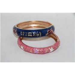 PAIR OF ENAMALED BRACELETS, BLUE AND PINK