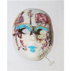 SMALL PORCELAIN MASK MADE IN ITALY