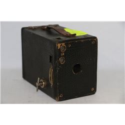 OLD BOX CAMERA
