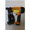Image 1 : BOSTITCH 4.9LB AIR COIL NAILER