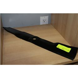 LAWNMOWER BLADE