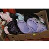 Image 1 : TRAY OF ASSORTED SLIPPERS/SANDALS