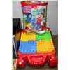 Image 1 : MEGABLOCKS STAND & BLOCKS