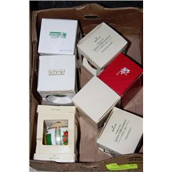 LOT OF 7 VINTAGE COLLECTABLE XMAS TREE ORNAMENTS