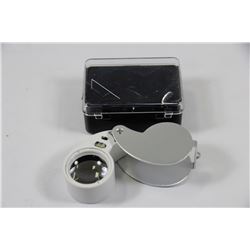 ILLUMINATED JEWELLER'S LOUPE