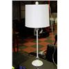 Image 1 : WHITE SHOWHOME LAMP