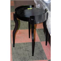 SHOWHOME BLACK WOOD END TABLE