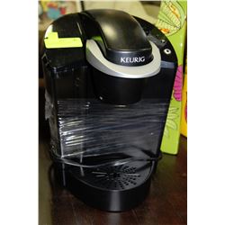 KEURIG COFFEE MACHINE