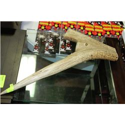 NATIVE HAND MADE CARIBOU HORN CRIB BOARD