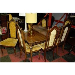 VINTAGE TABLE WITH 2 LEAVES AND 7 CHAIRS 40" X 60"