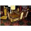Image 1 : VINTAGE TABLE WITH 2 LEAVES AND 7 CHAIRS 40" X 60"