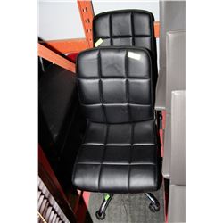 PAIR OF SHOWHOME BLACK AND CHROME OFFICE CHAIRS