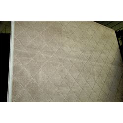 5 X 8 AREA CARPET ON CHOICE: BEIGE