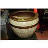 Image 1 : DESIGNER PLANTER WITH HANDCRAFT FINISH - 20"