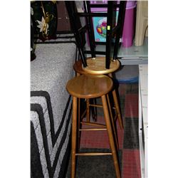 3 STOOLS