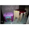 Image 1 : CHILDREN'S TABLE, 2 CHAIRS AND MEGABLOKS