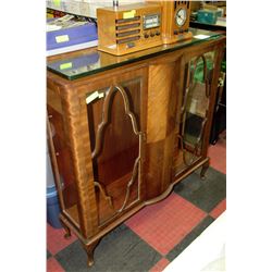 ANTIQUE 1930-40'S CURIO CABINET
