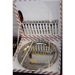 COMEMMORATIVE 25TH ANNIVERSARY PLATE AND SILVERWAR