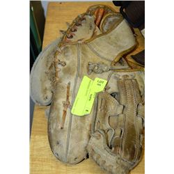 BASEBALL GLOVE