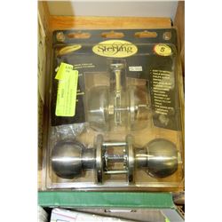 DEADBOLT AND HANDLE SET