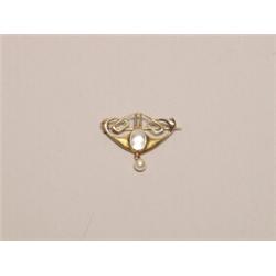 Art Nouveau 9K Gold Pendant