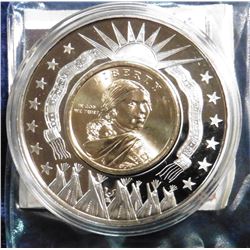 2001 American Mint Medal - Sacagawea Dollar Inlay Coin. Material: Cu/Ni, with 24k gold layered in in