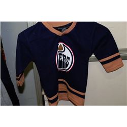 TODDLER OILERS JERSEY SIZE 3T/3