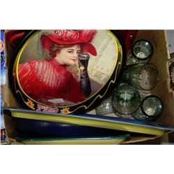 BOX OF COLLECTIBLE VINTAGE COKE TRAYS & GLASSES