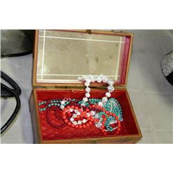 JEWELLERY BOX WITH CONTENTS