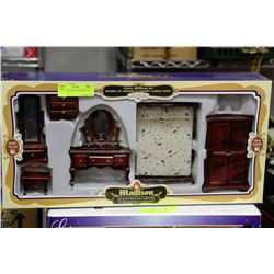 MADISON CHERRY BEDROOM SET