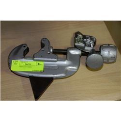 PAIR OF PIPE CUTTERS