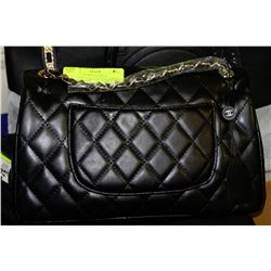 REPLICA CHANEL WOMENS PURSE