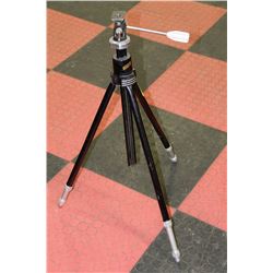 TRIPOD