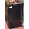 Image 1 : BLACK DANBY MINI FRIDGE