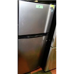 DANBY BLACK & STAINLESS APARTMENT SIZED FRIDGE