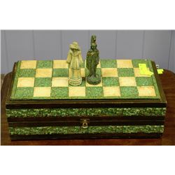 CHESS SET