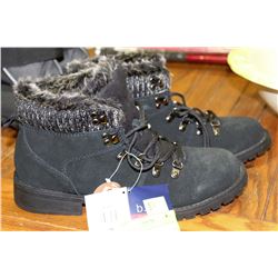 BRAND NEW LADIES SZ 10 WINTER BOOTS